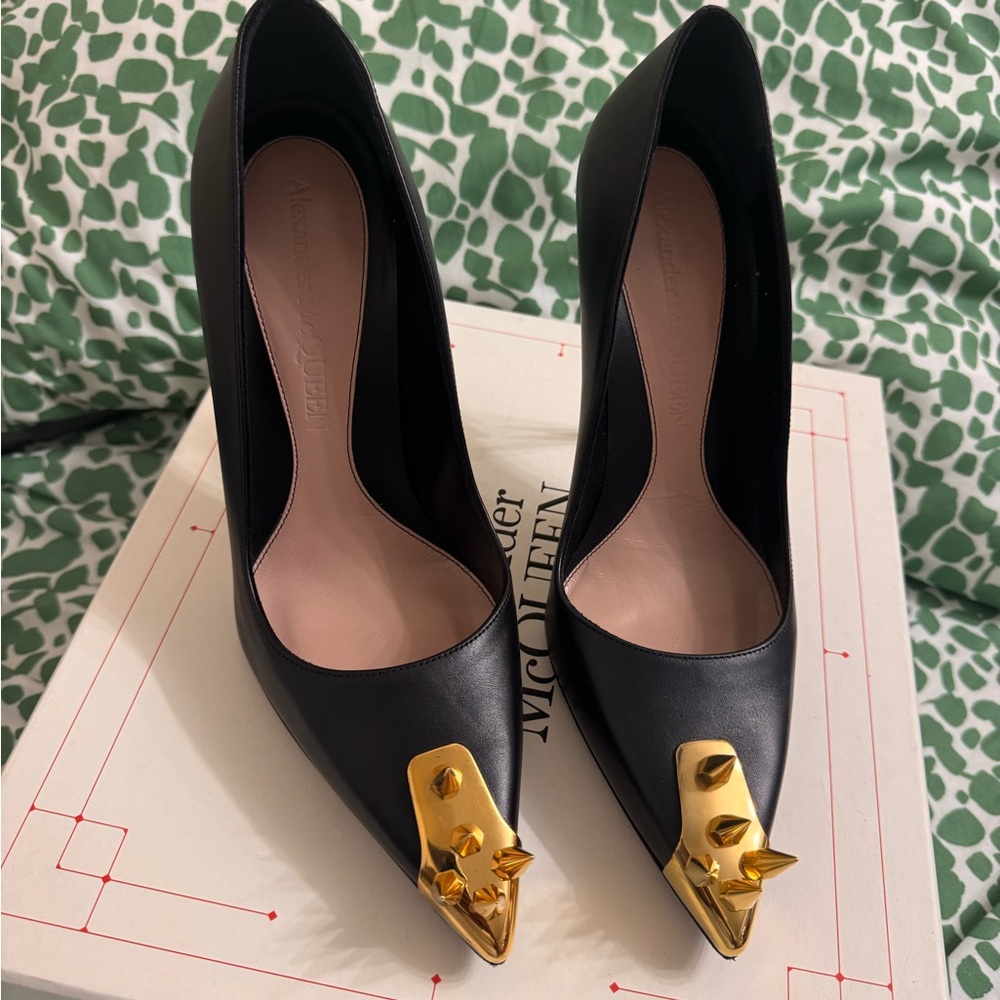 Alexander McQueen Black Heels with Gold Accents